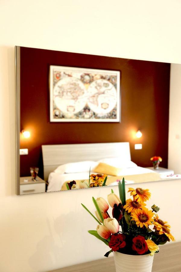 Homs Sweet Home Roma Exterior foto